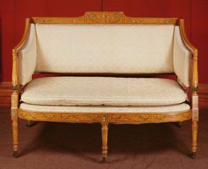 沙发，1825年（彩绘缎木）